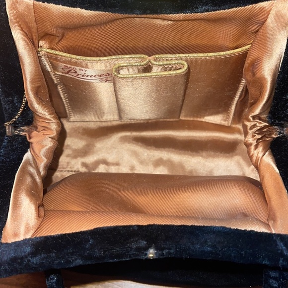 Vintage Black Velvet Handbag with Brass Closure by Princess Excellent Cond - Picture 6 of 7